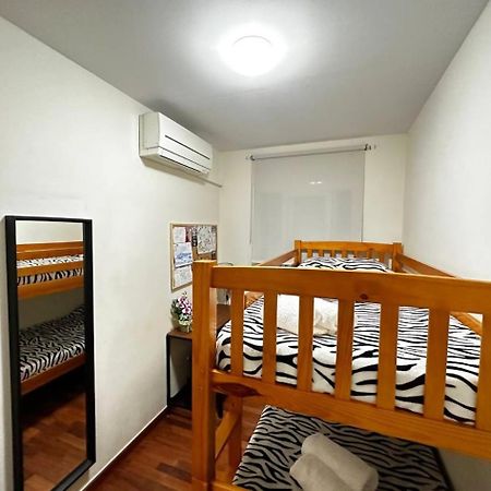 Rooms Arago Барселона Екстер'єр фото