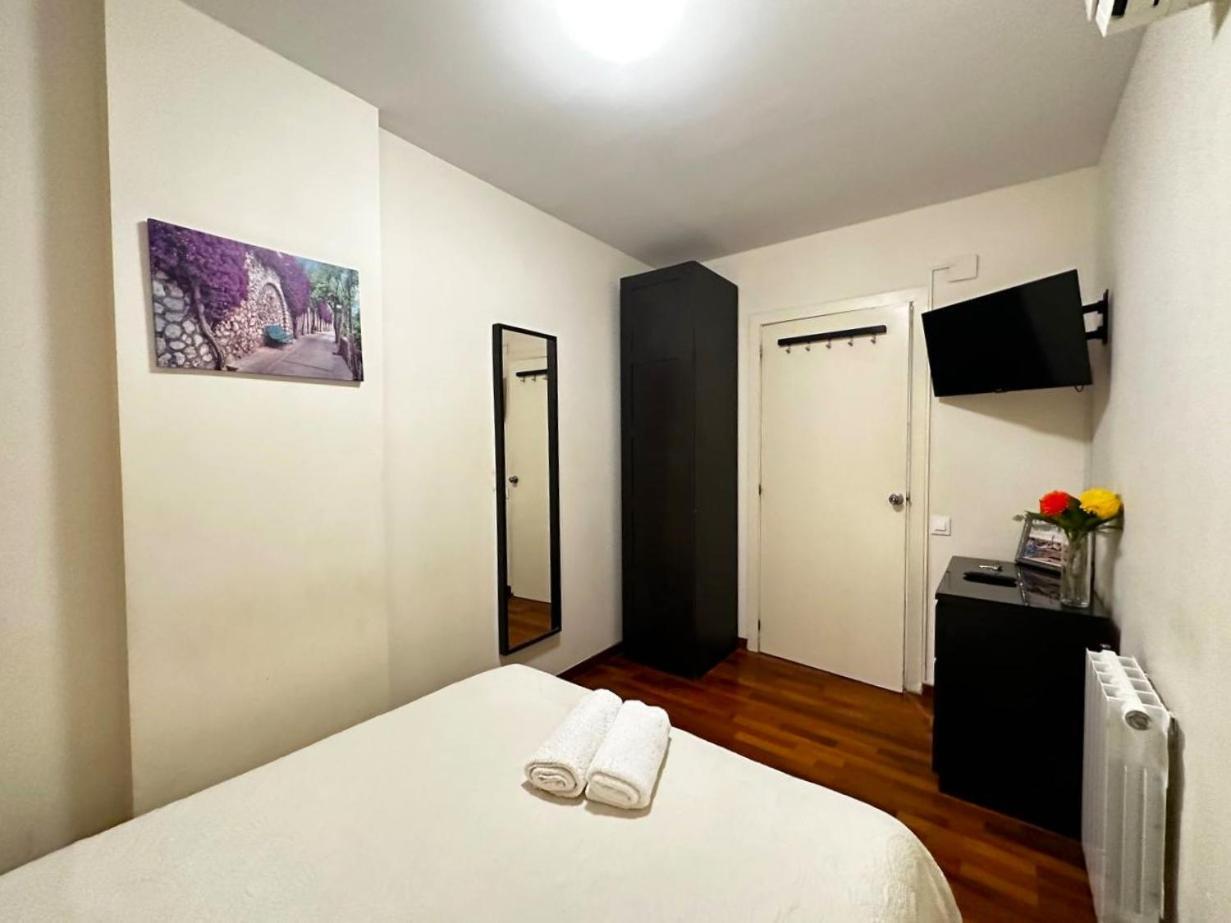 Rooms Arago Барселона Екстер'єр фото