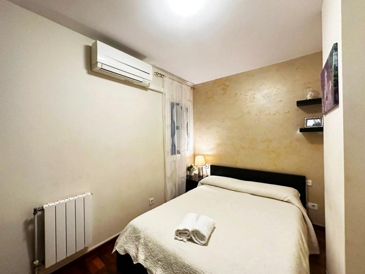 Rooms Arago Барселона Екстер'єр фото