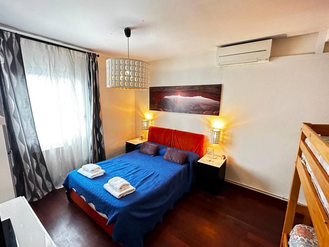 Rooms Arago Барселона Екстер'єр фото
