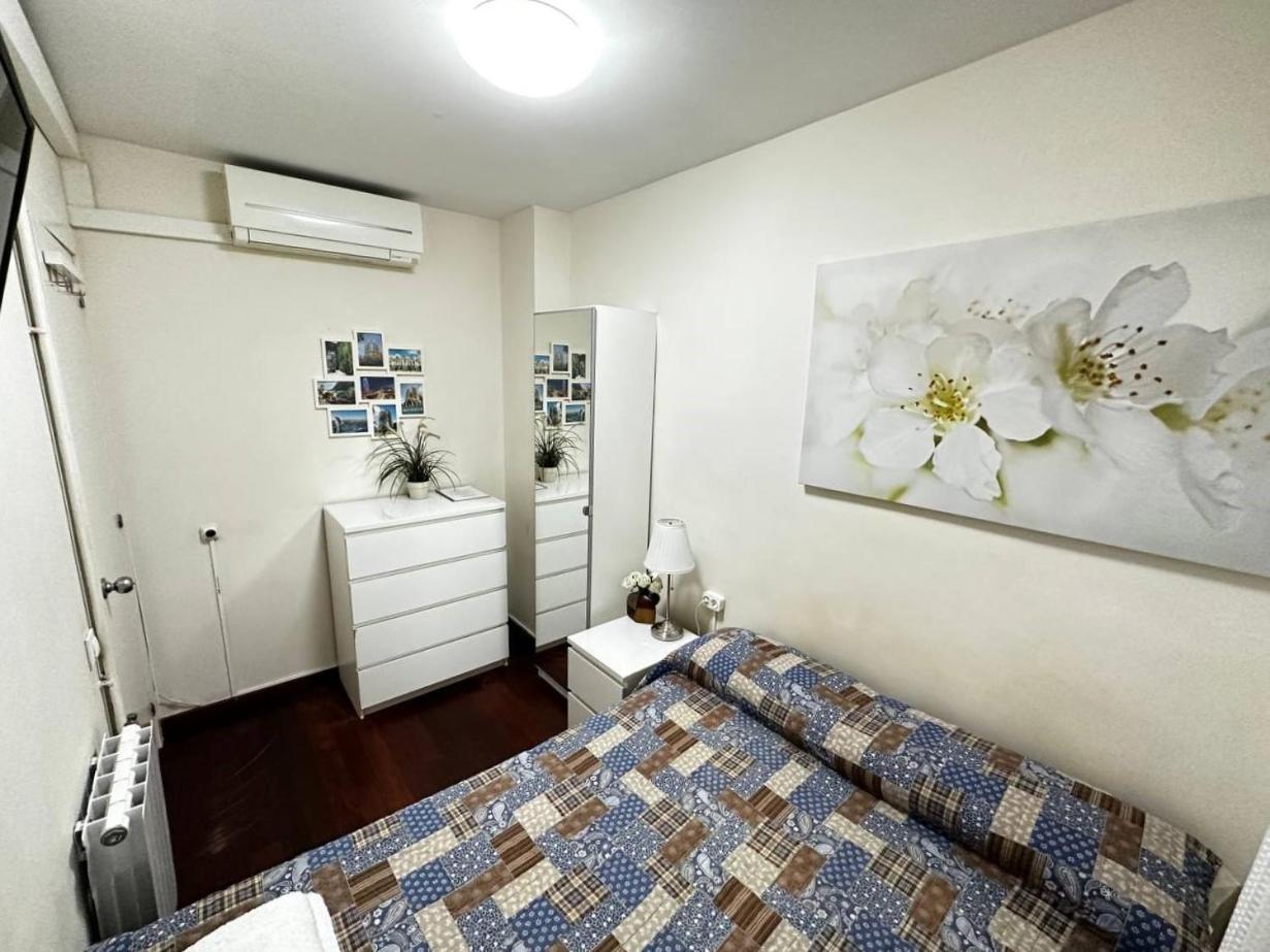 Rooms Arago Барселона Екстер'єр фото